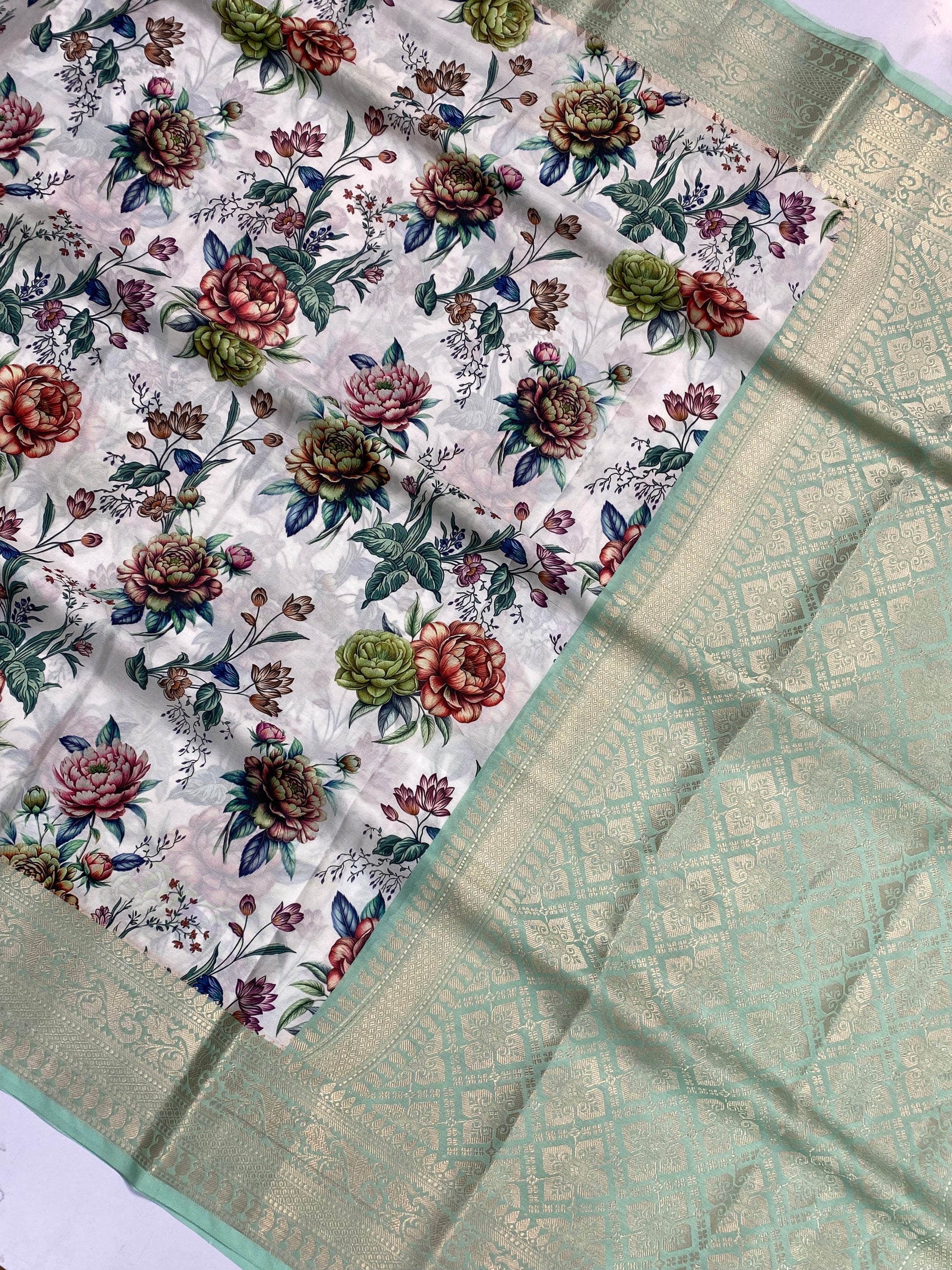 Off-White Floral Georgette Saree with Digital Print