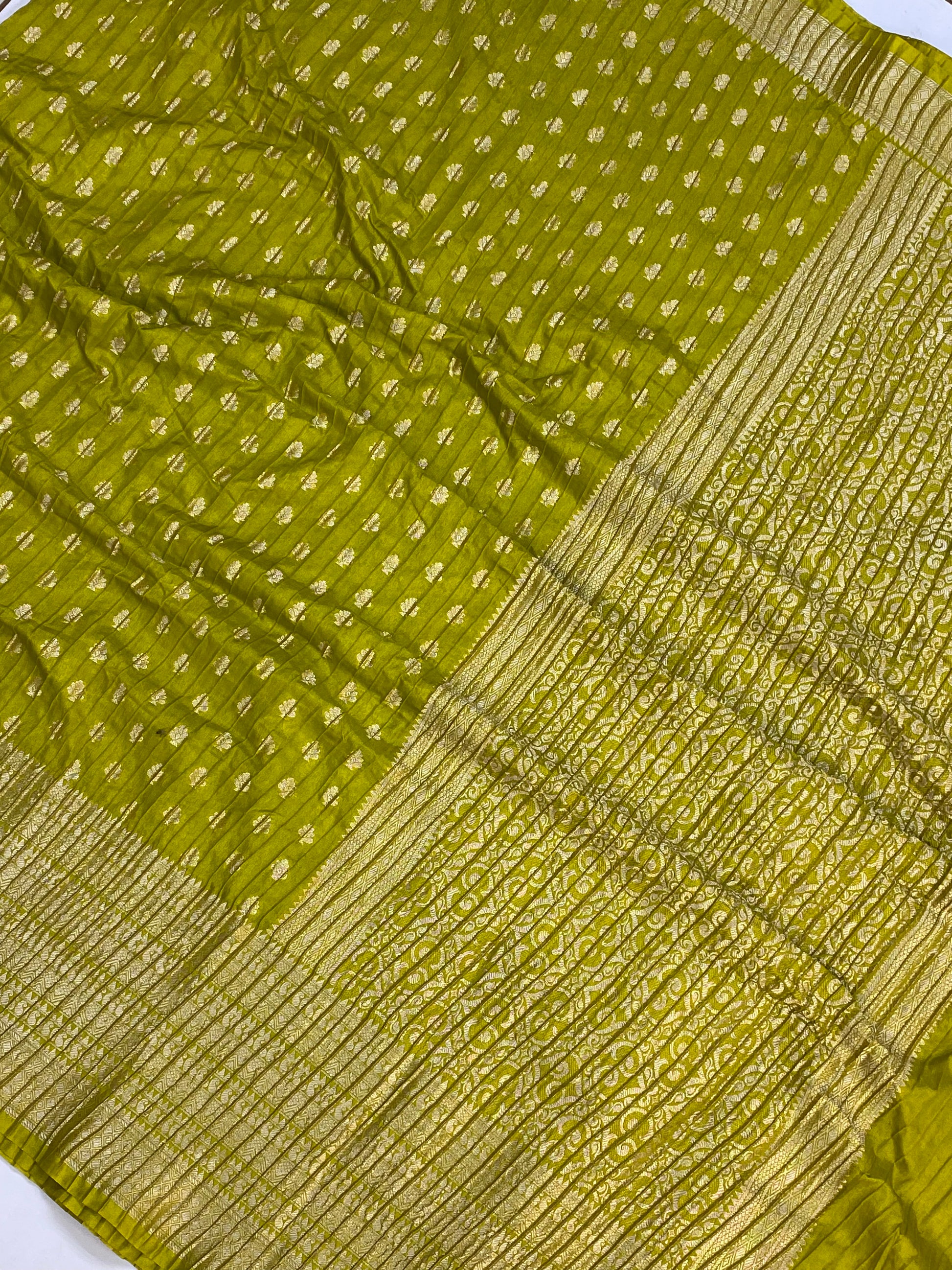 Dhani Boarder Buti with Crush Chinya Silk Banarasi Saree