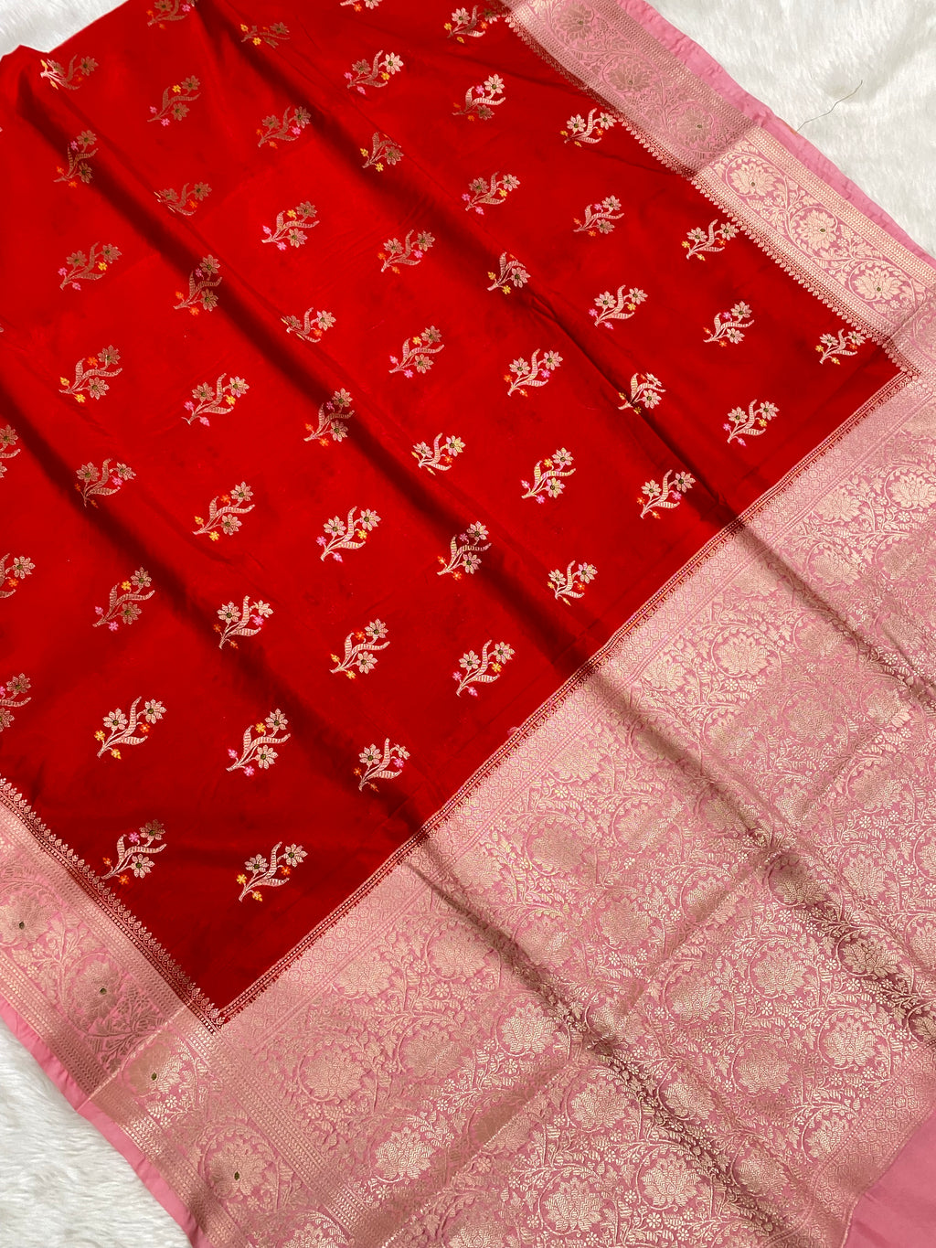 Red monga Silk Banarasi Saree
