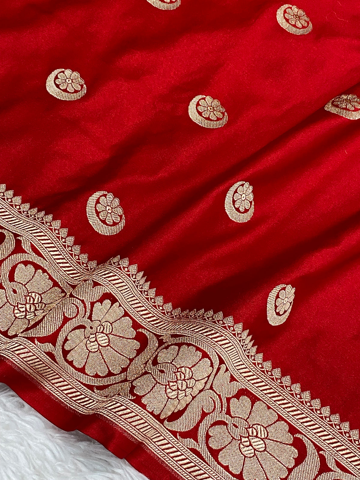 Sonakshi sinha inspired banarasi mashru silk saree
