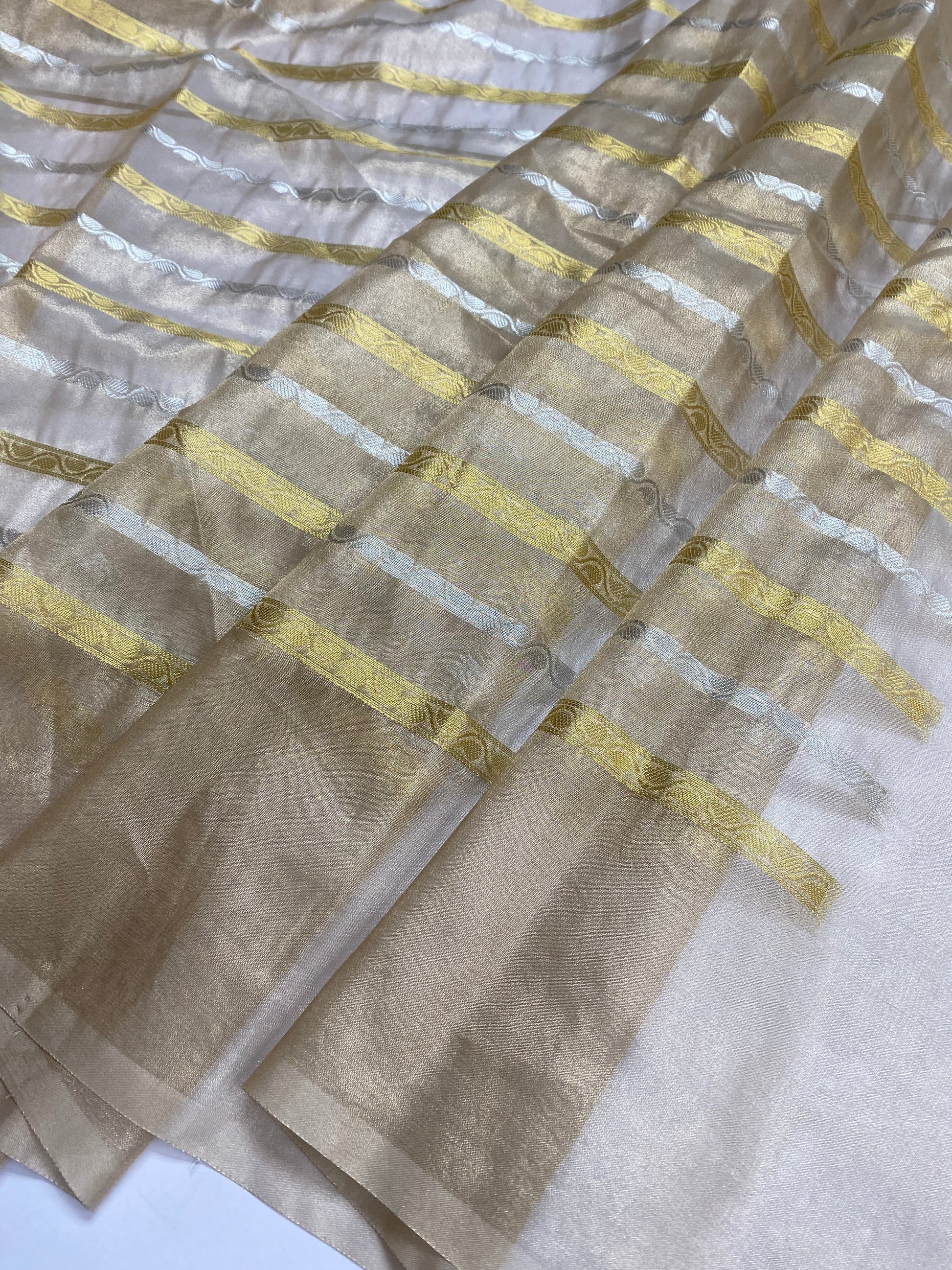 Natural Tissue Silk Banarasi Saree