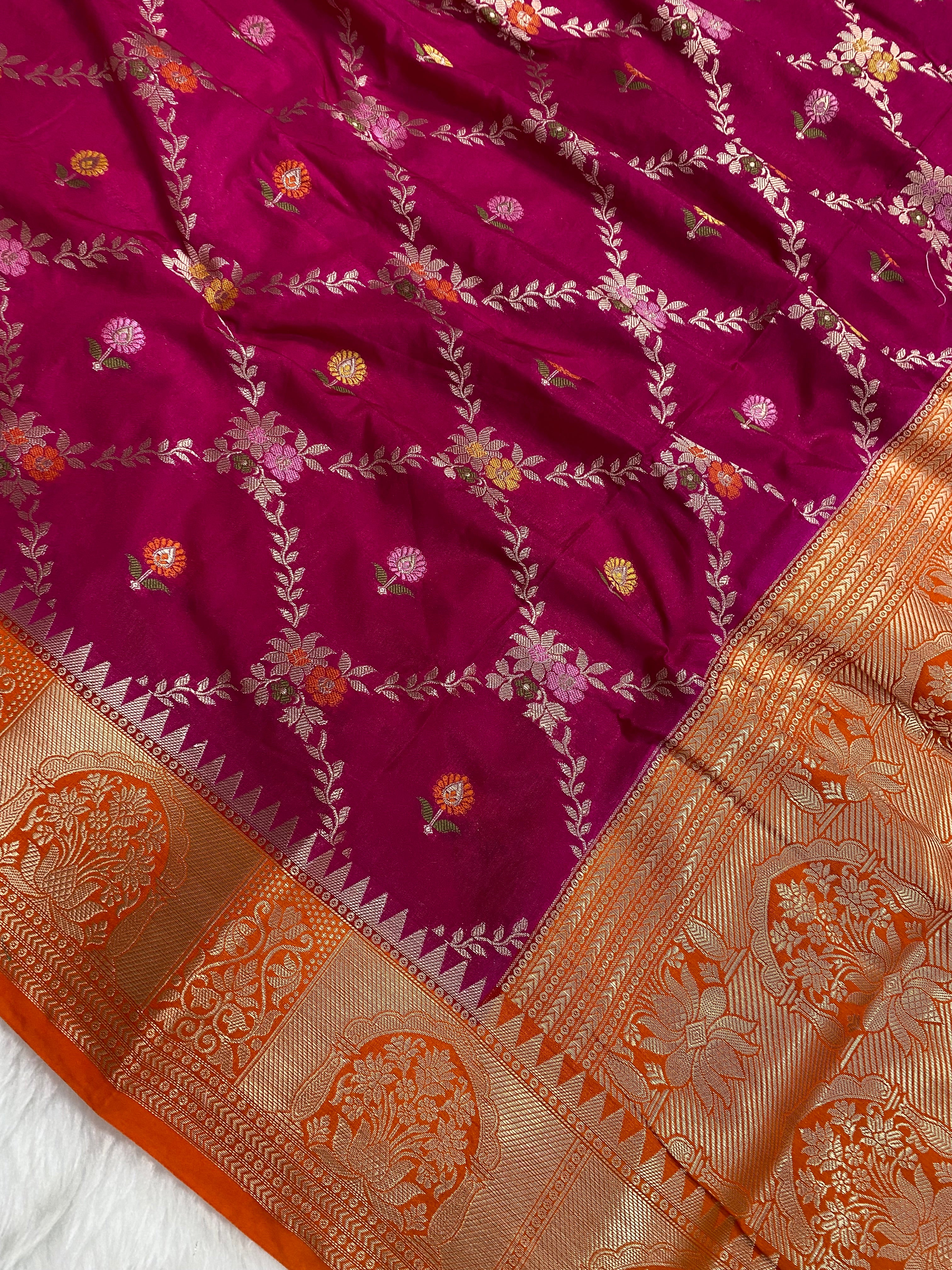 Rani monga Silk Banarasi Saree