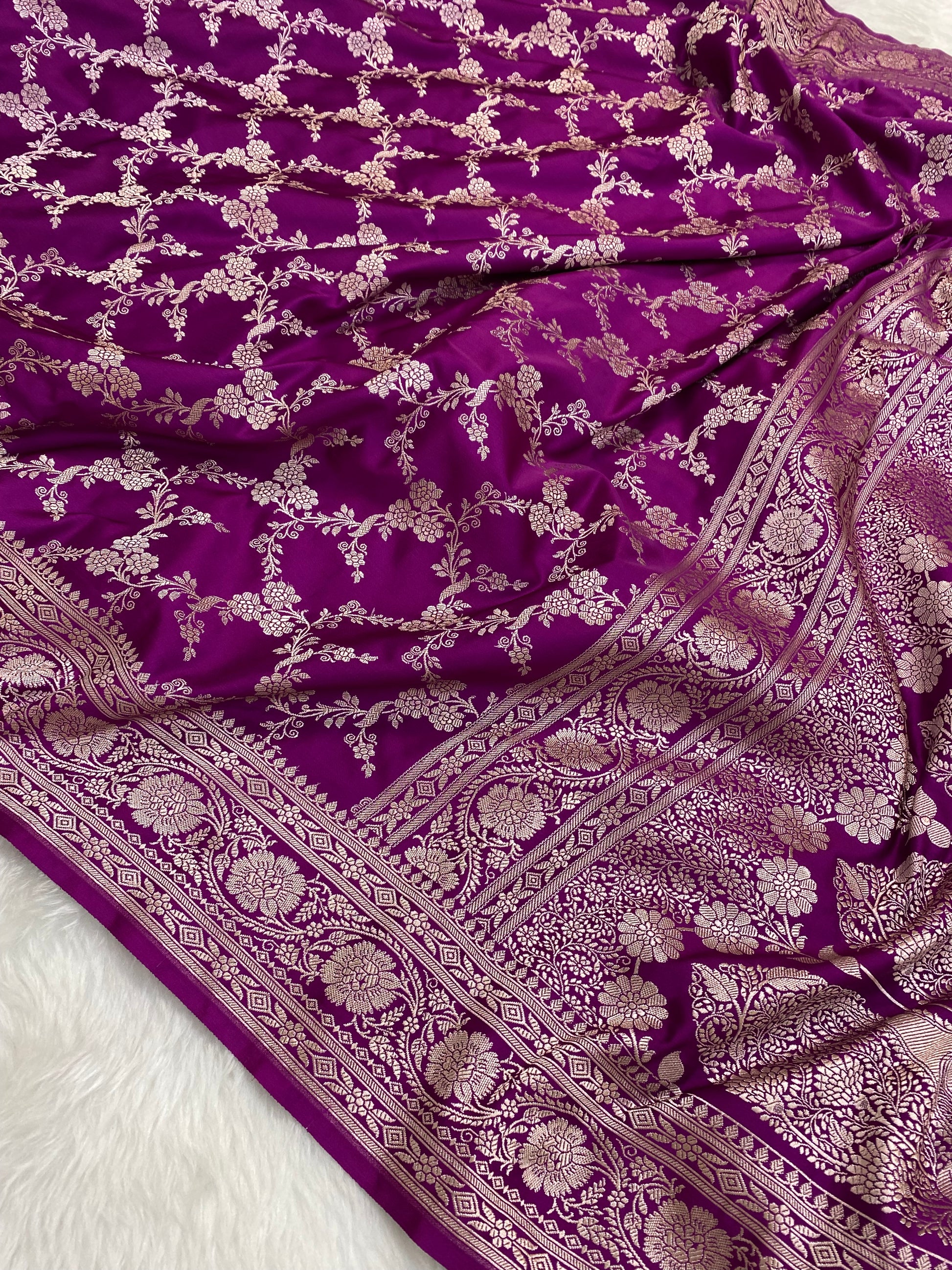 Magenta Mashru Silk Banarasi Saree