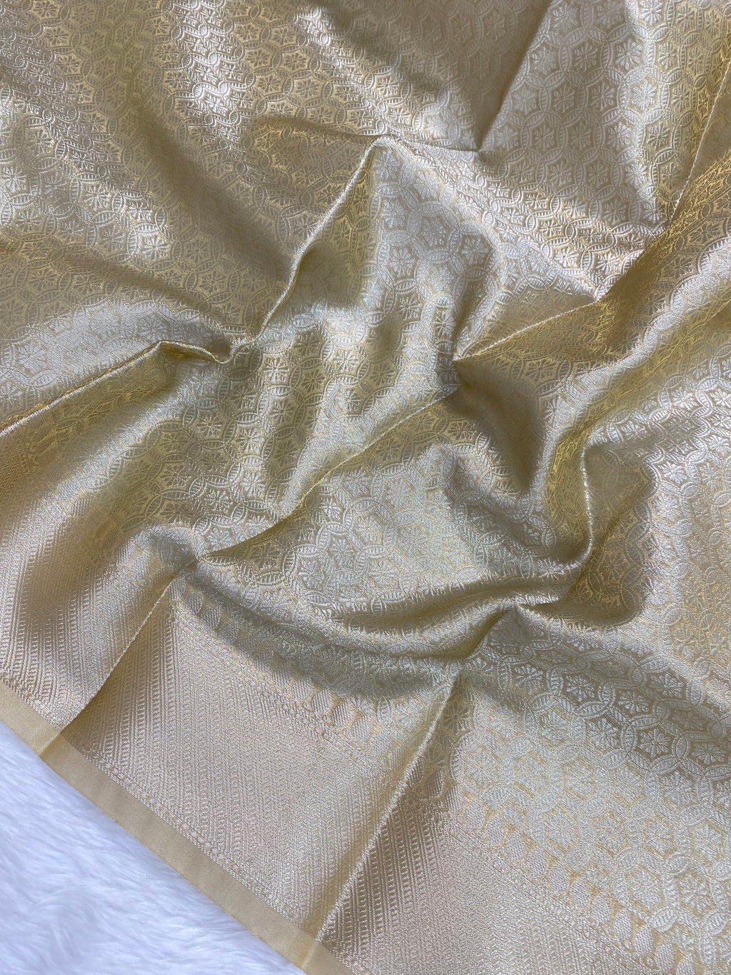 Natural Tissue Silk Banarasi Saree