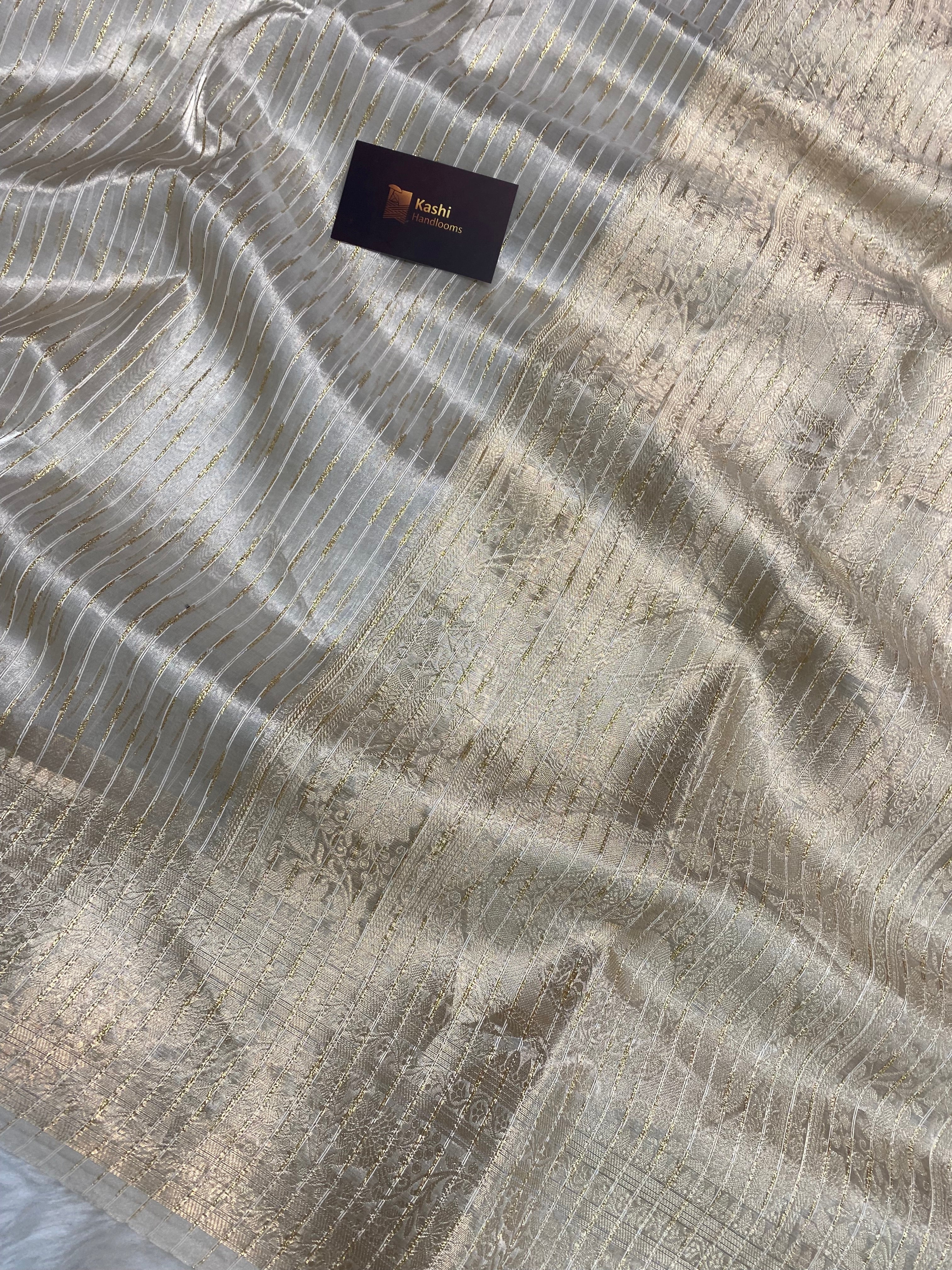 100% pure silver tissue strike Banarasi saree