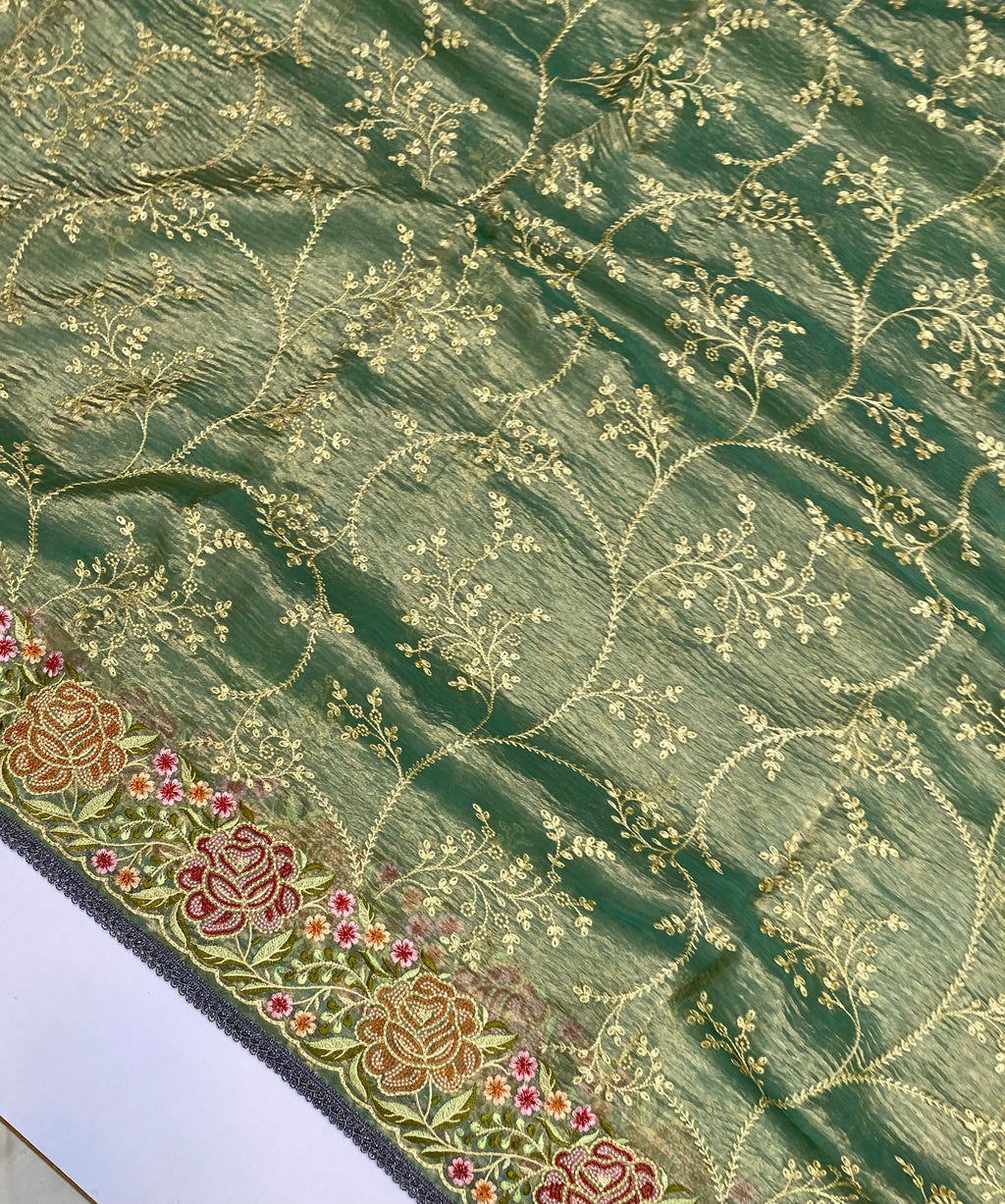 Pure Tissue Silk with hand Lace work Embroidery Banarasi Saree