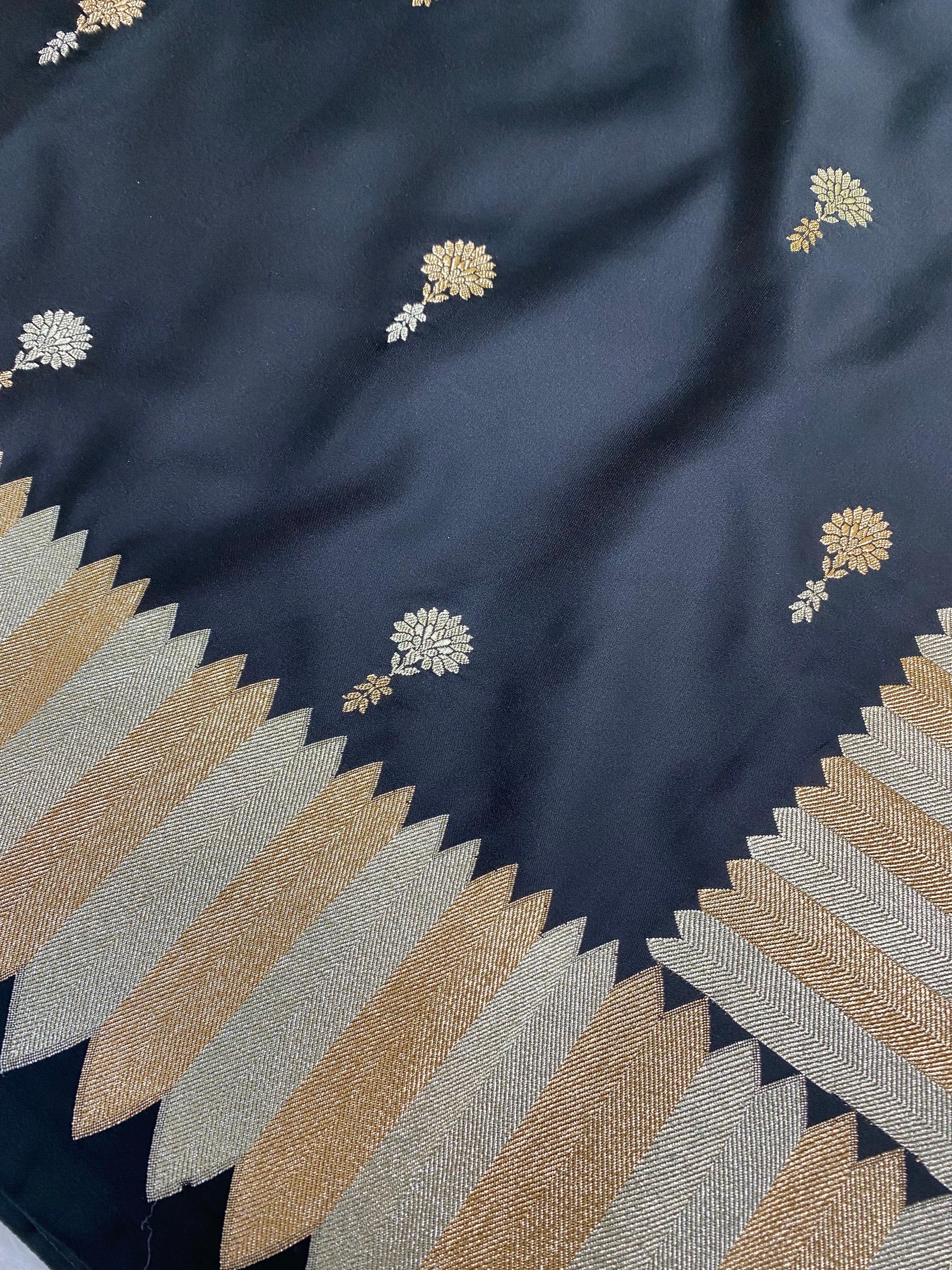 Black mashru silk banarasi saree