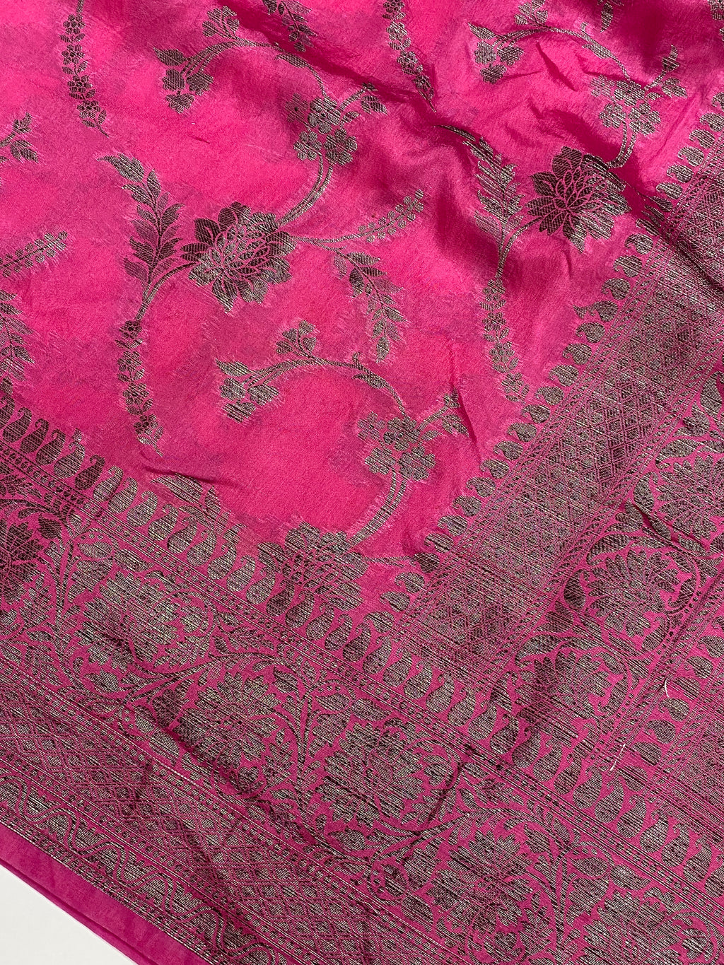 Dark Pink Georgette Jangla Pattern Banarasi Saree