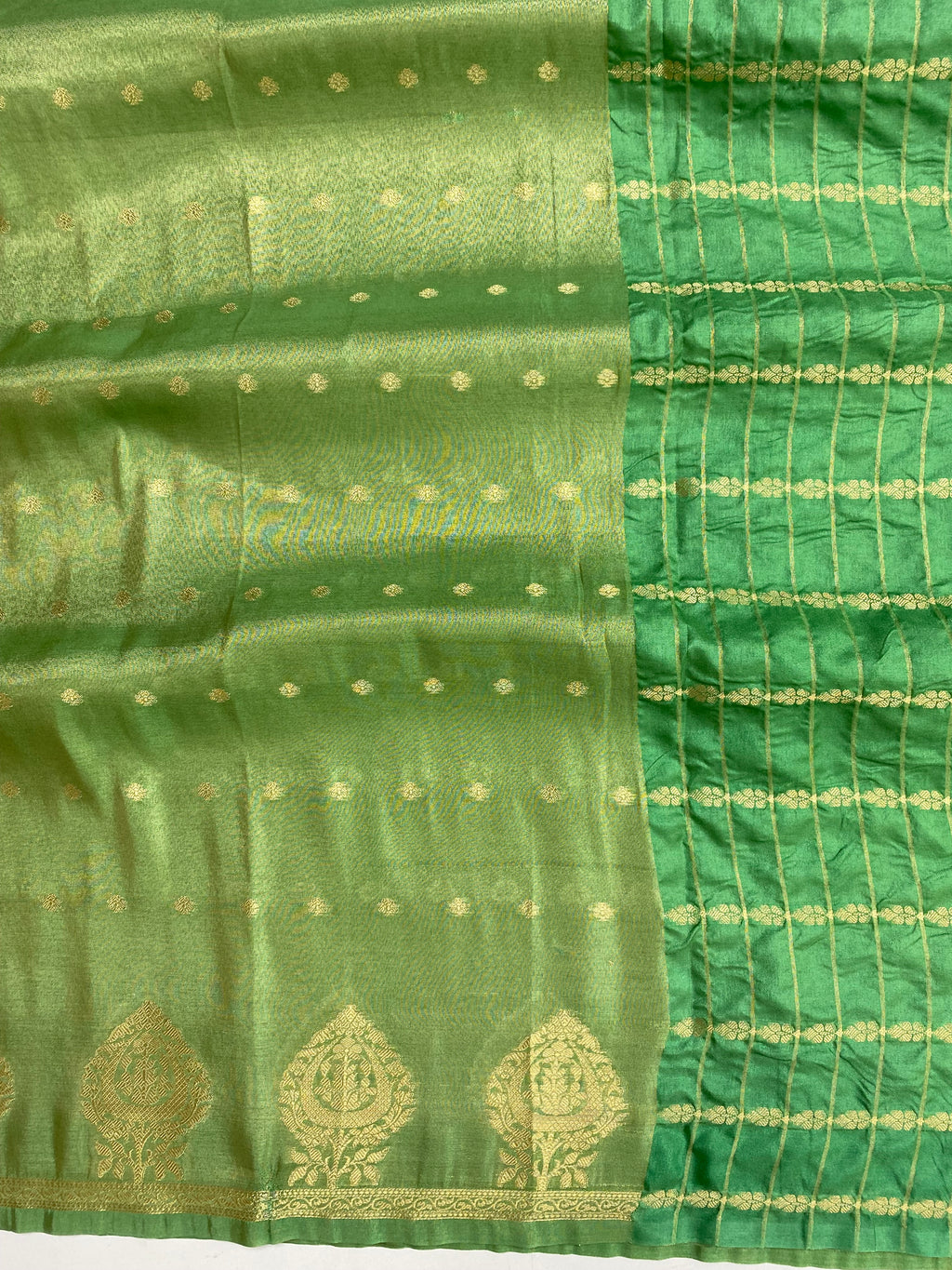 Semi Tissue Border Buti Banarasi Saree