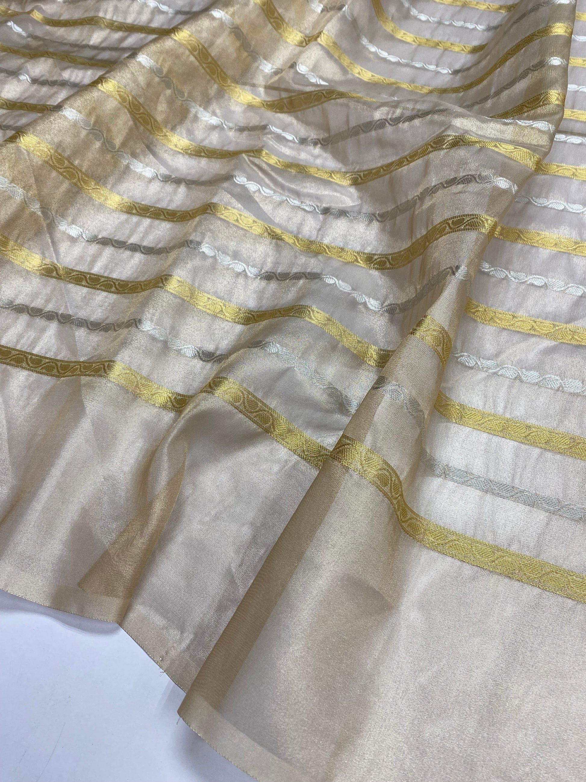 Natural Tissue Silk Banarasi Saree