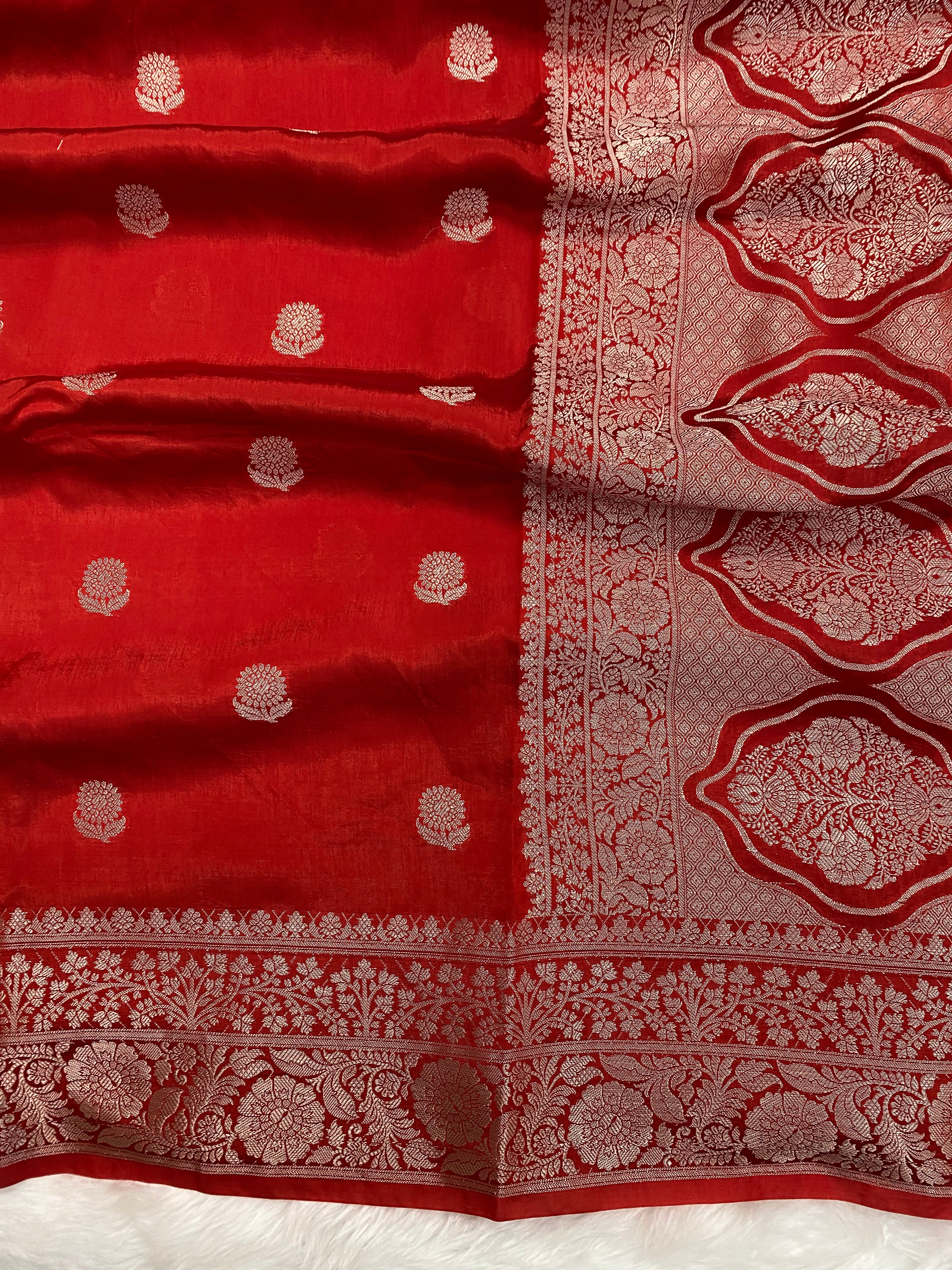 Red mul cotton Banarasi Saree