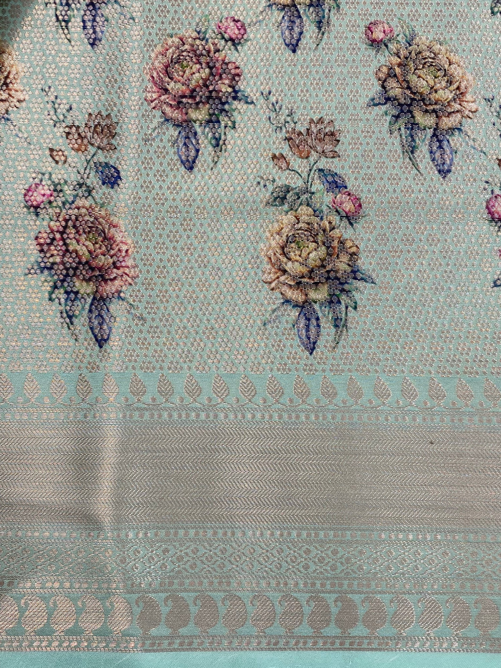 Off-White Floral Georgette Saree with Digital Print