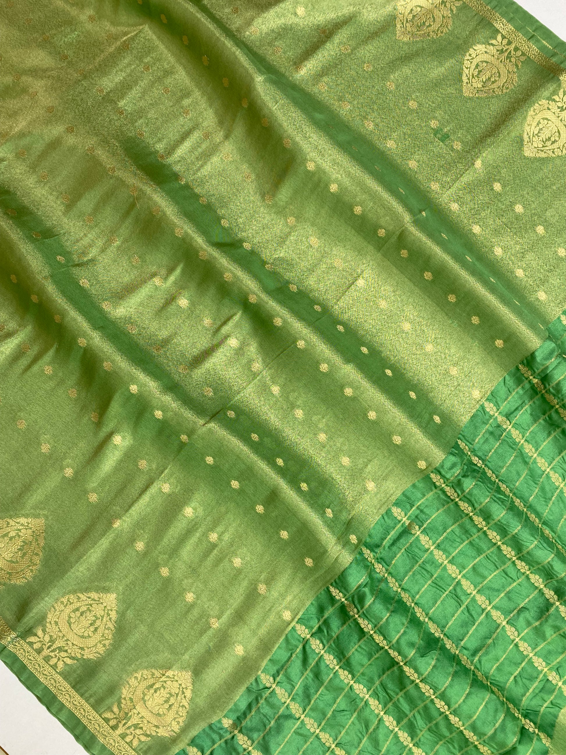 Semi Tissue Border Buti Banarasi Saree