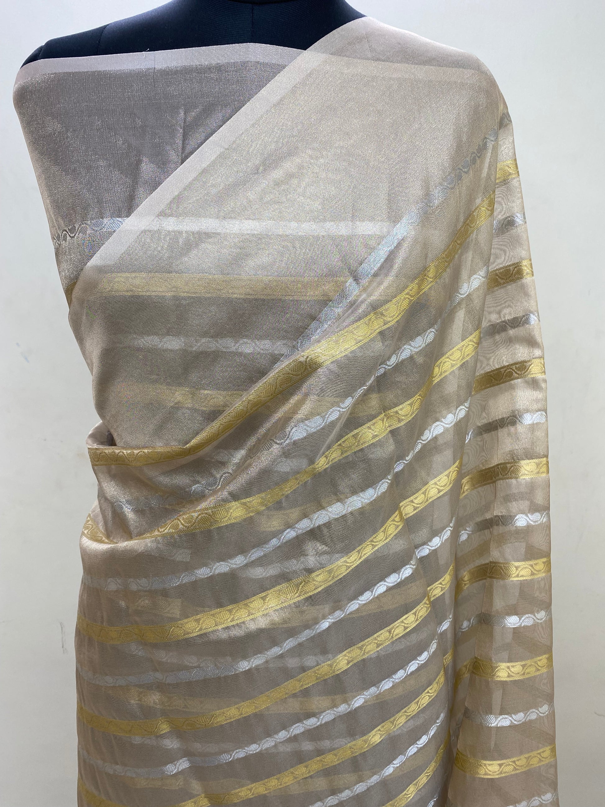 Natural Tissue Silk Banarasi Saree