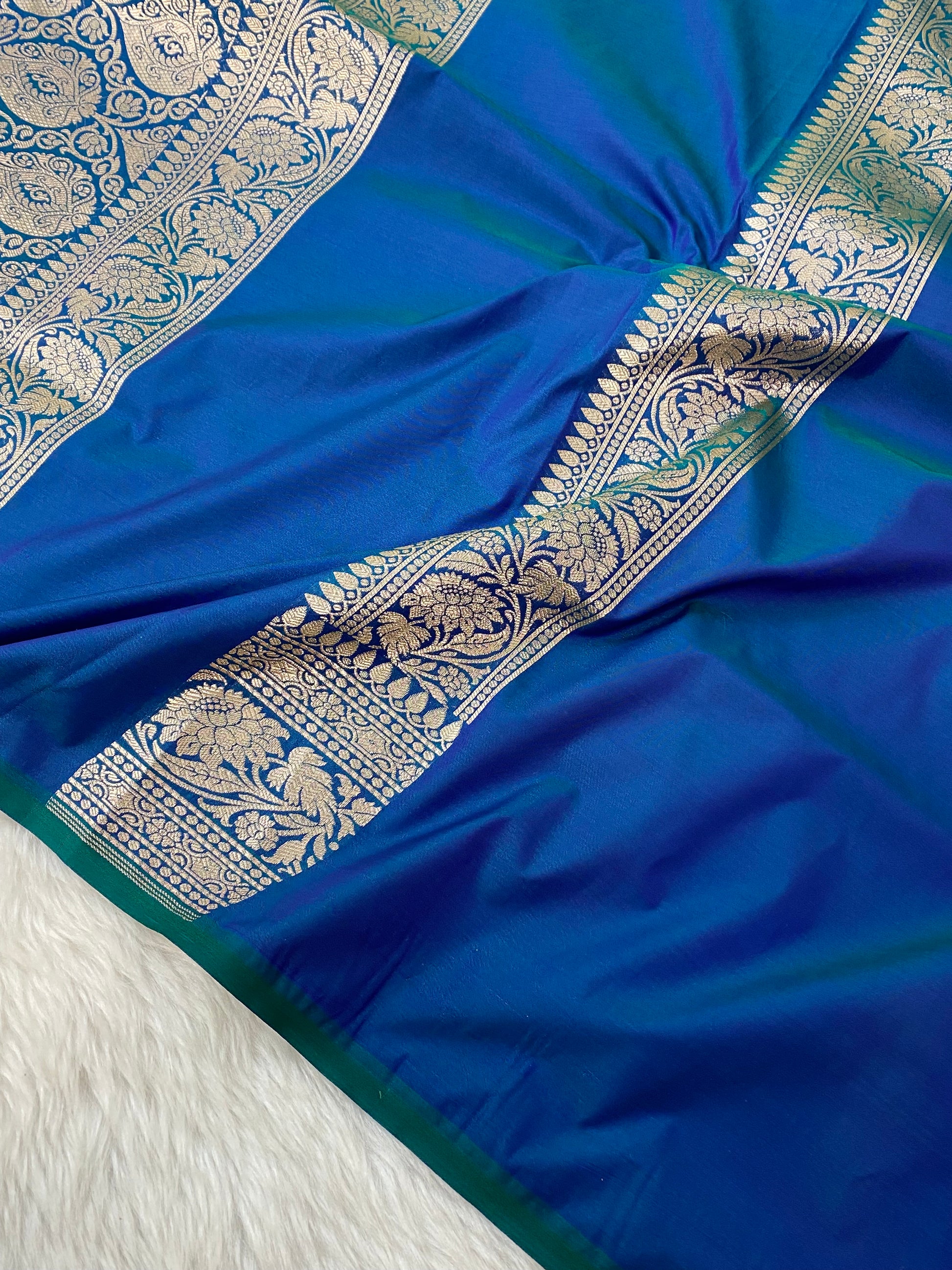 Royal Blue Dhoop Chaw Banarasi Saree