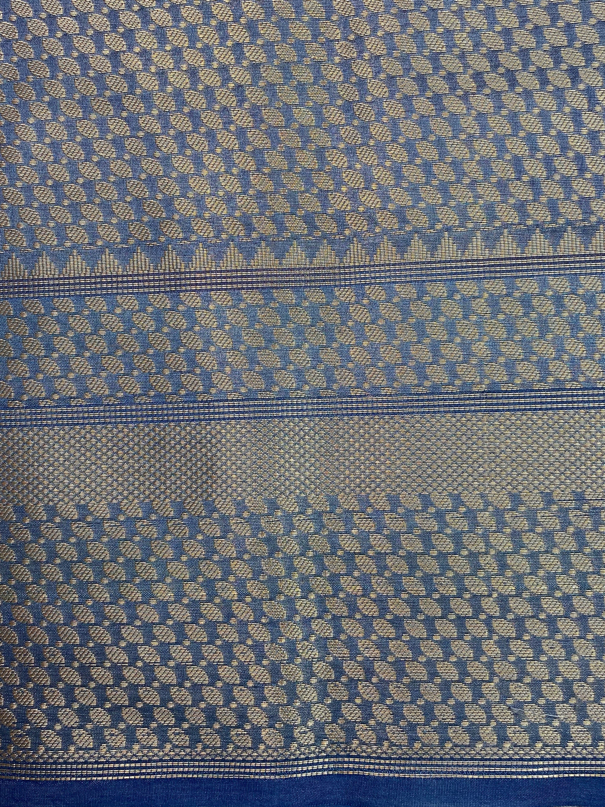 Red Munga Silk Saree with Sky Blue Contrast Border - Soft & Comfirtable Drape