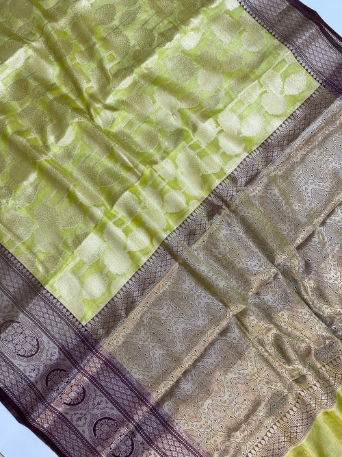 Contrast Border and Pallu Tissue Silk Banarasi Saree