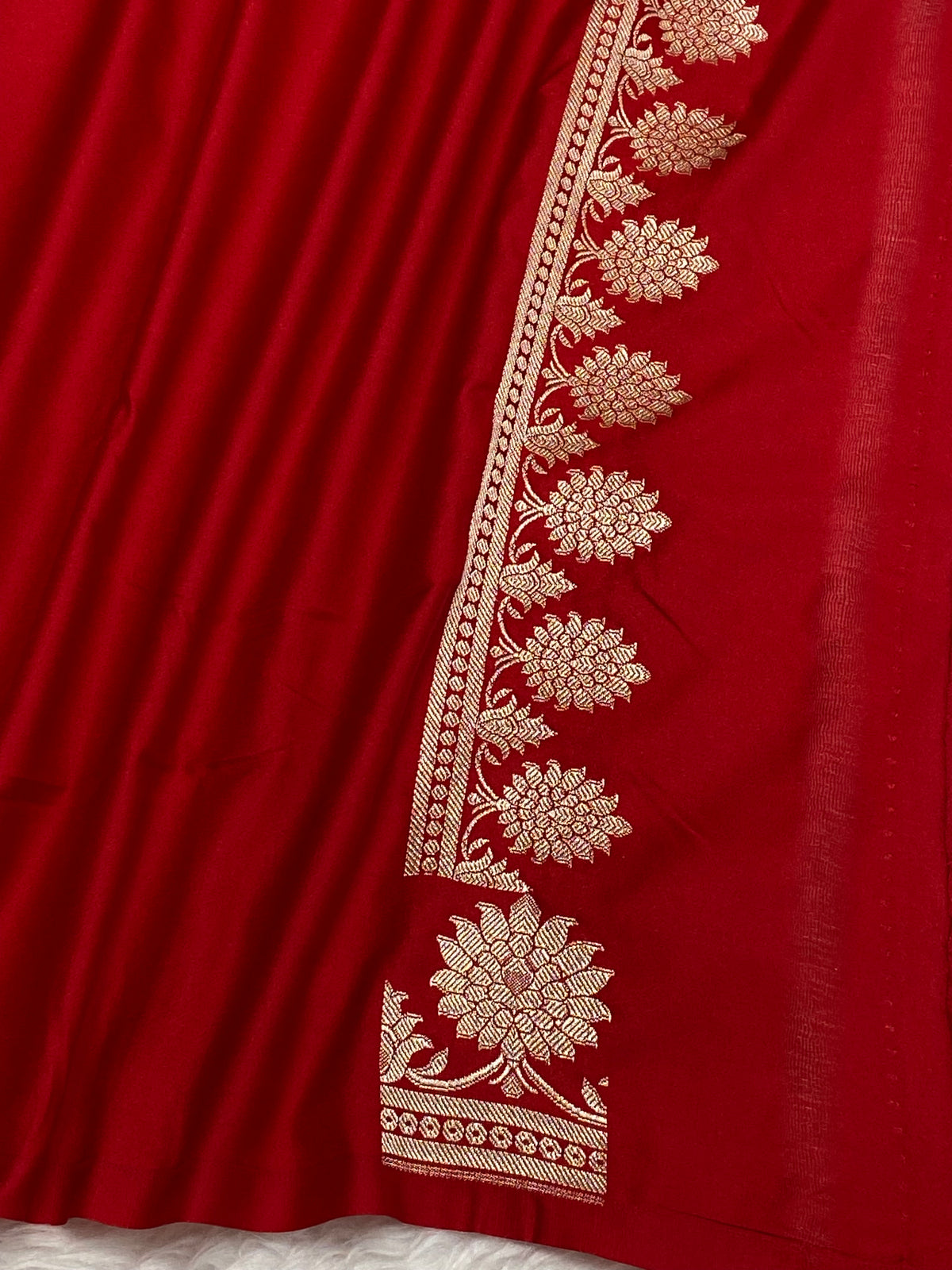 Karwa Chauth Special – Red Mashru Silk Banarasi Saree ❤️