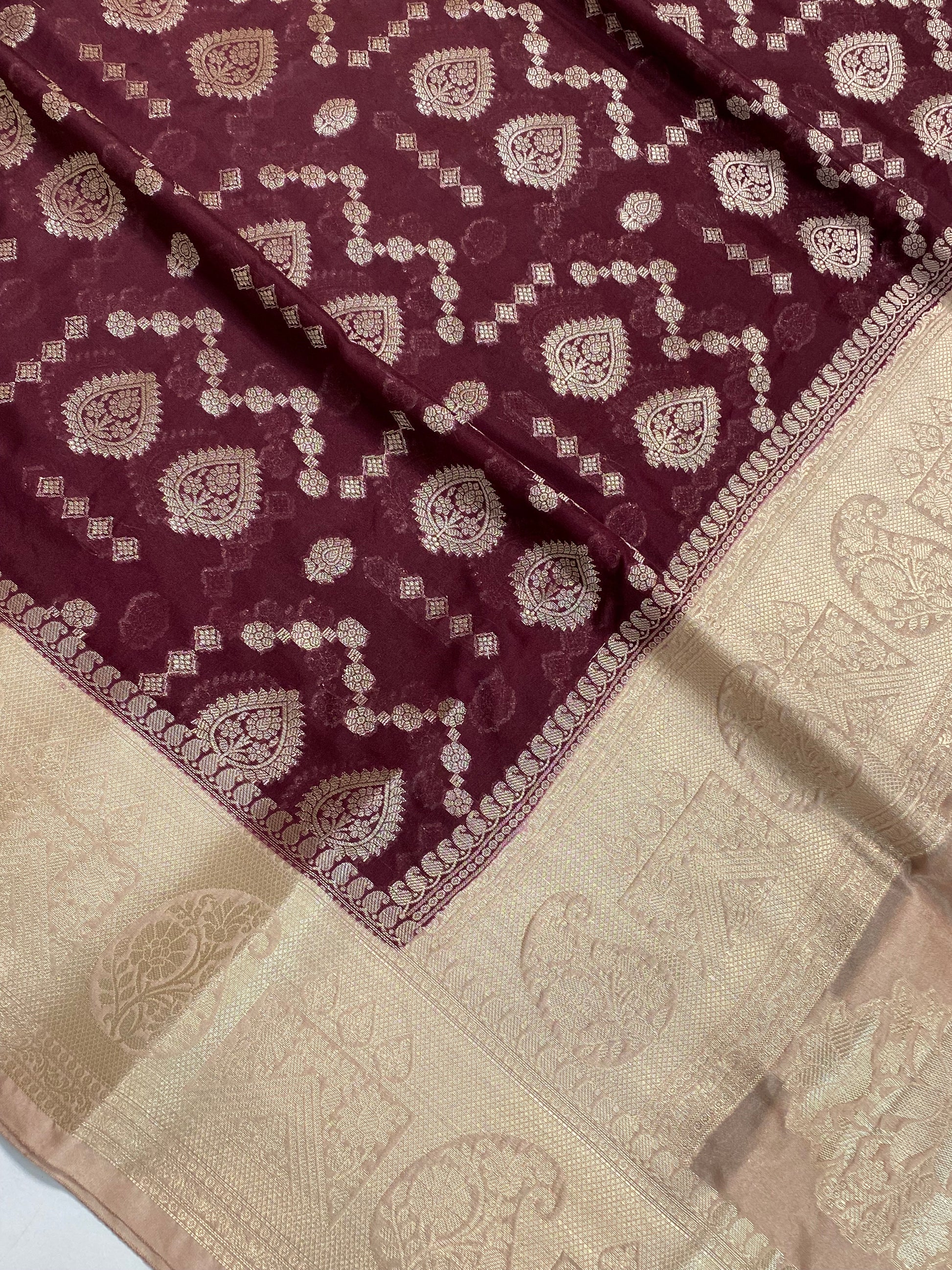 Red Munga Silk Saree with Sky Blue Contrast Border - Soft & Comfirtable Drape