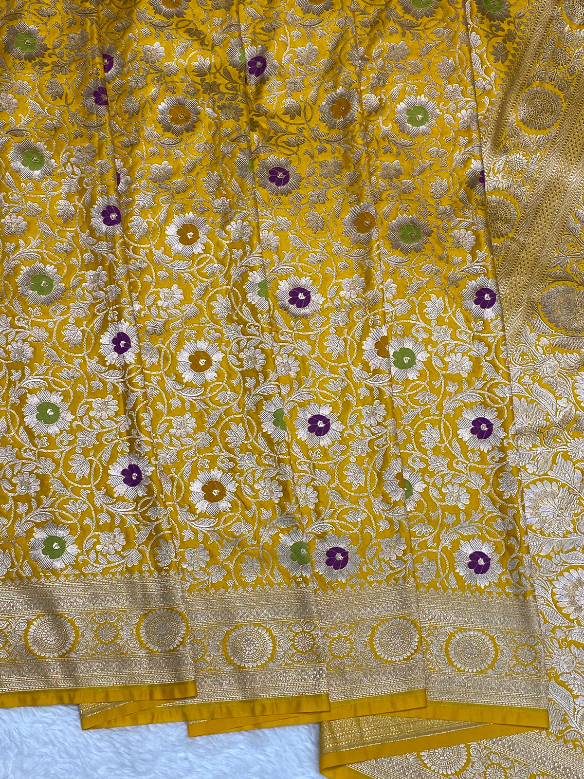 Yellow kinkhaab Mashru Silk Banarasi Saree – Golden Zari Floral & Meenakari Pattern