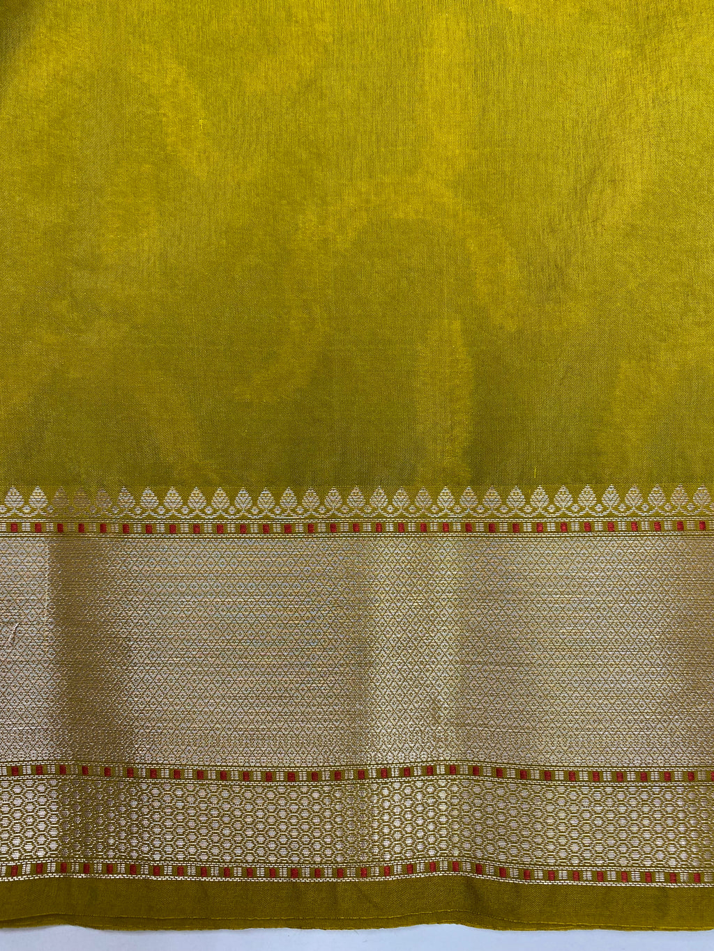Mahendi Tone Viscose Silk Saree