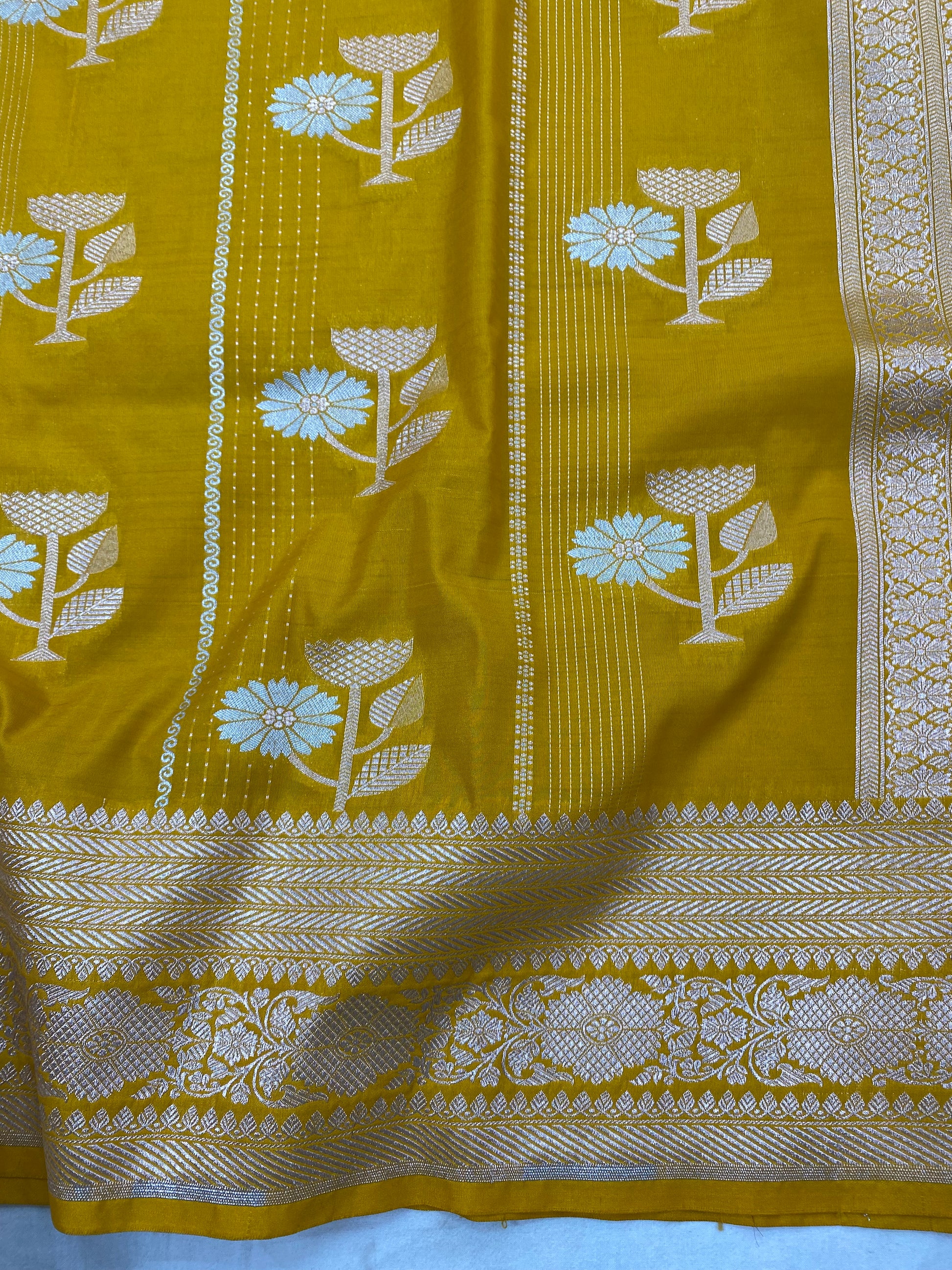 Semi Katan Alfi Buta Banarasi Saree