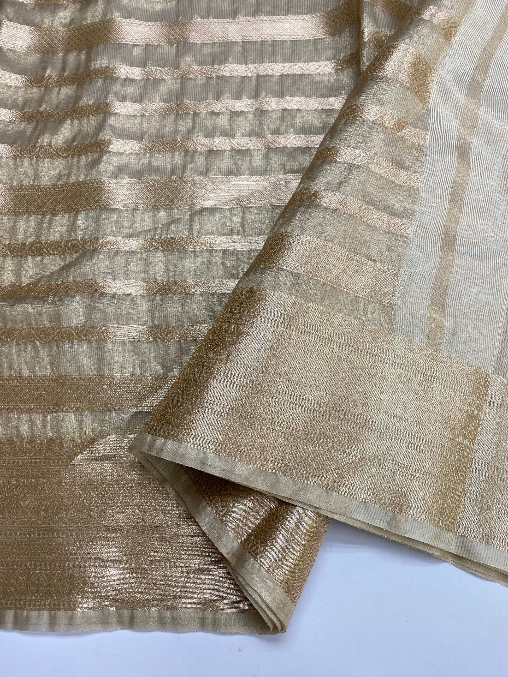Natural Tissue Silk Banarasi Saree