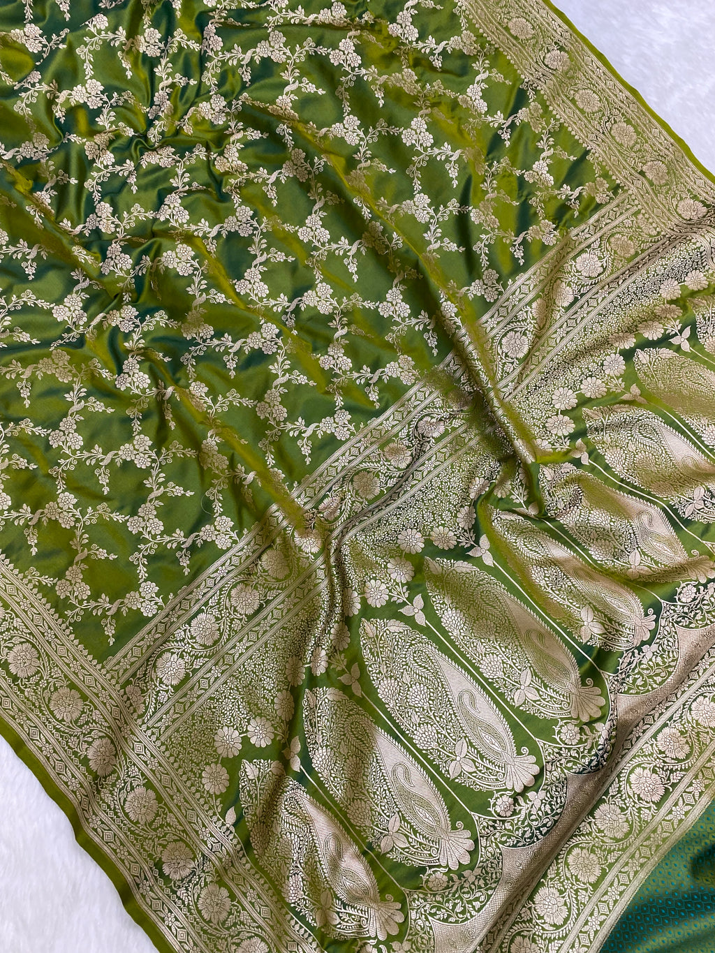 Dhoop Chaw Mashru Silk Banarasi Saree