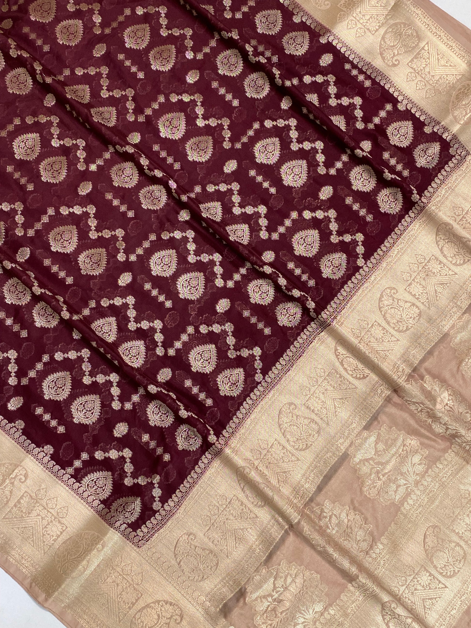 Red Munga Silk Saree with Sky Blue Contrast Border - Soft & Comfirtable Drape
