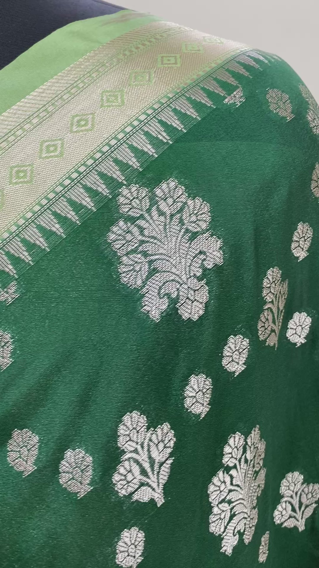 Green Munga Silk Saree with Sky Blue Contrast Border - Soft & Comfirtable Drape