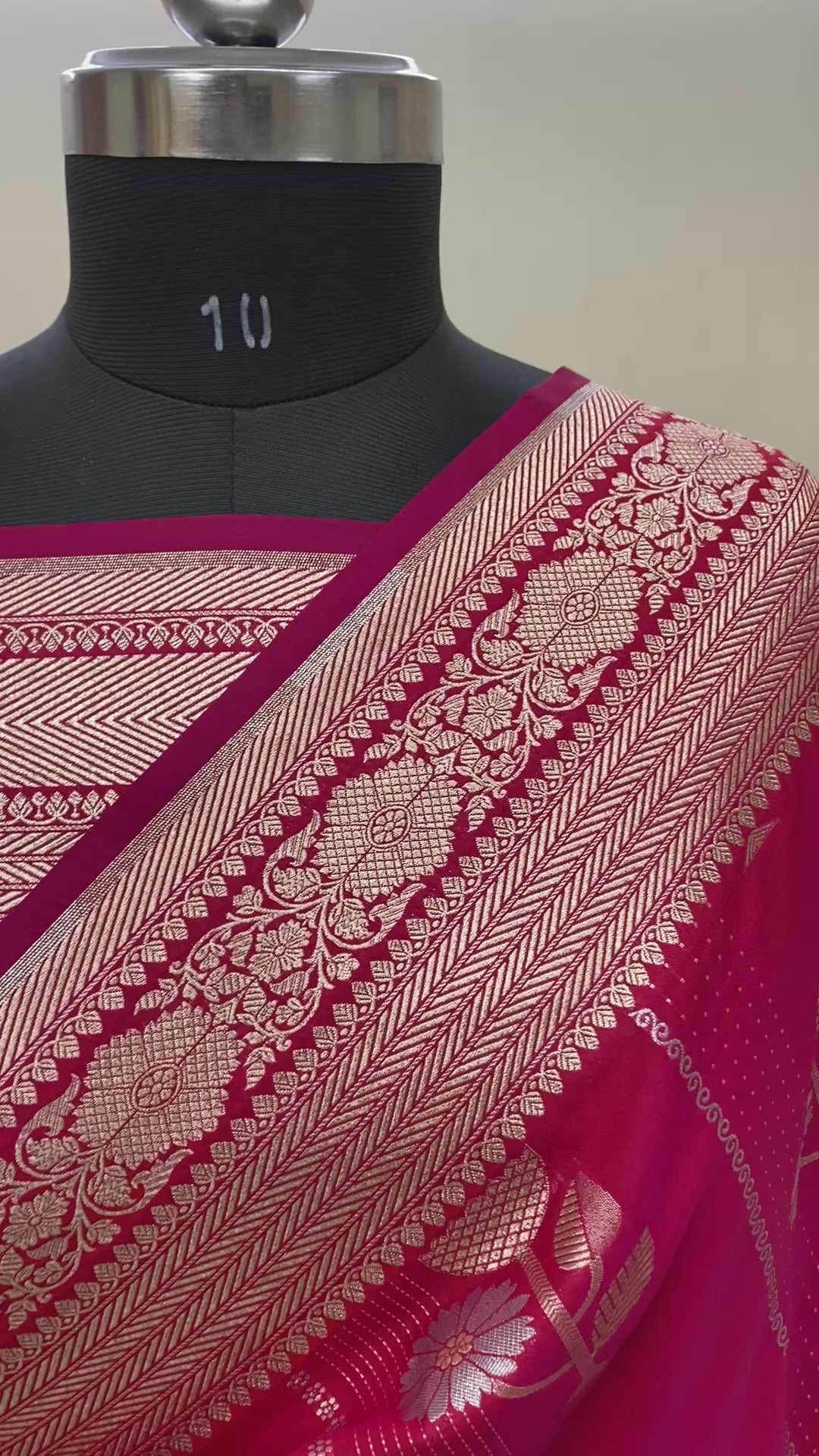 Elegant Green Banarasi Saree with Floral Zari Work