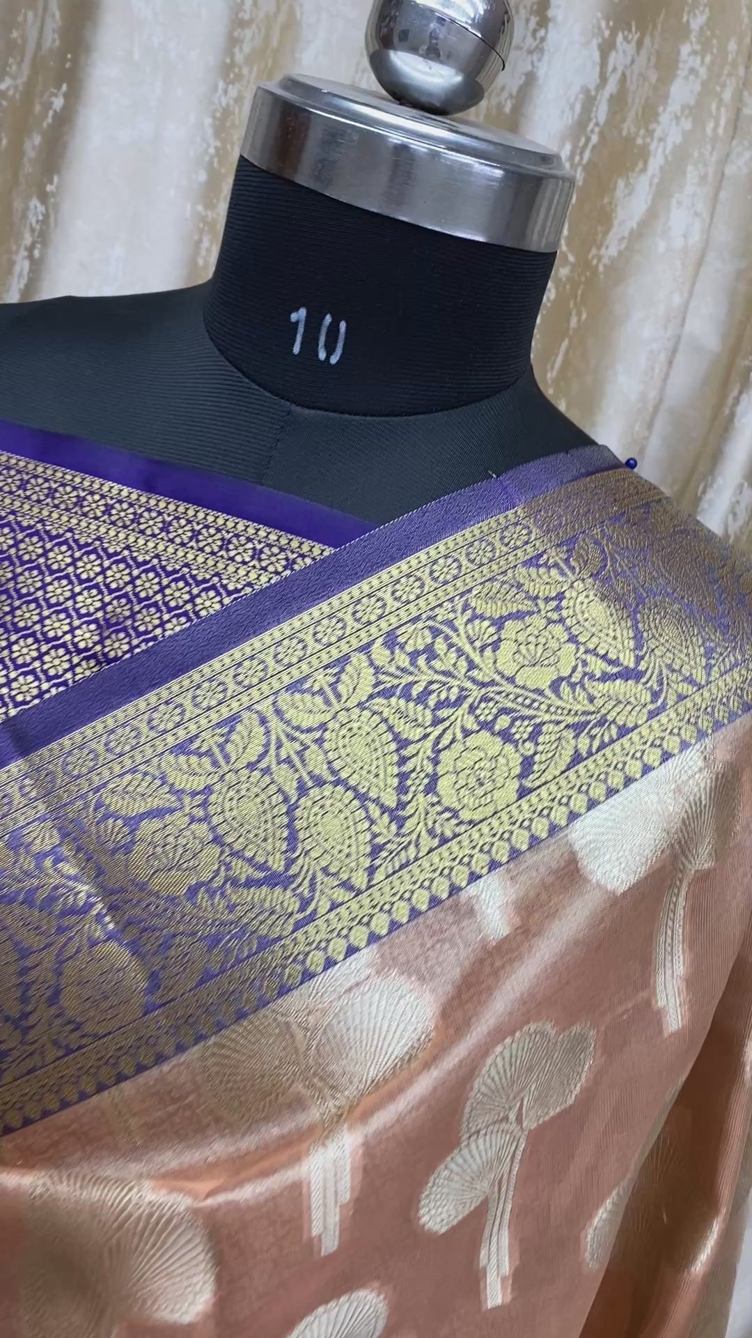 Contrast Border and Pallu Tissue Silk Banarasi Saree